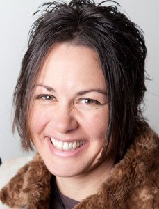 Headshot: Jane Mackay, Editor Janemac.net